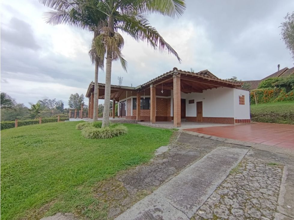 Casa Campestre en arriendo Antioquia Rionegro Rionegro 180 m2 Habitaciones 5 Baños 4 Garajes 5 Precio $7500000