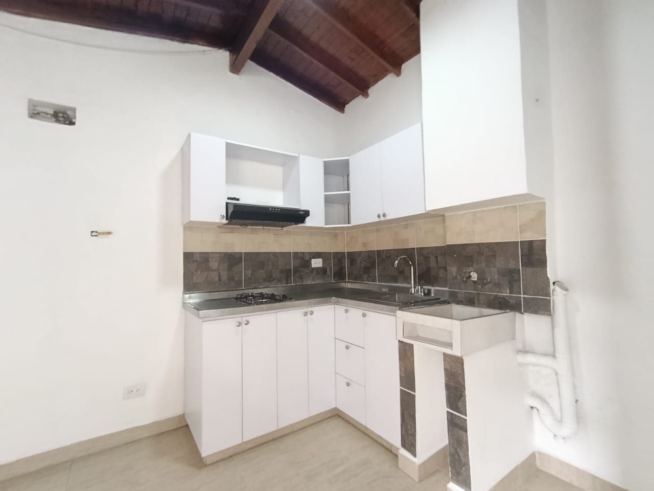 Apartaestudio en arriendo Antioquia Medellín Los Angeles 20 m2 Habitaciones 1 Baños 1 Garajes 0 Precio $1800000