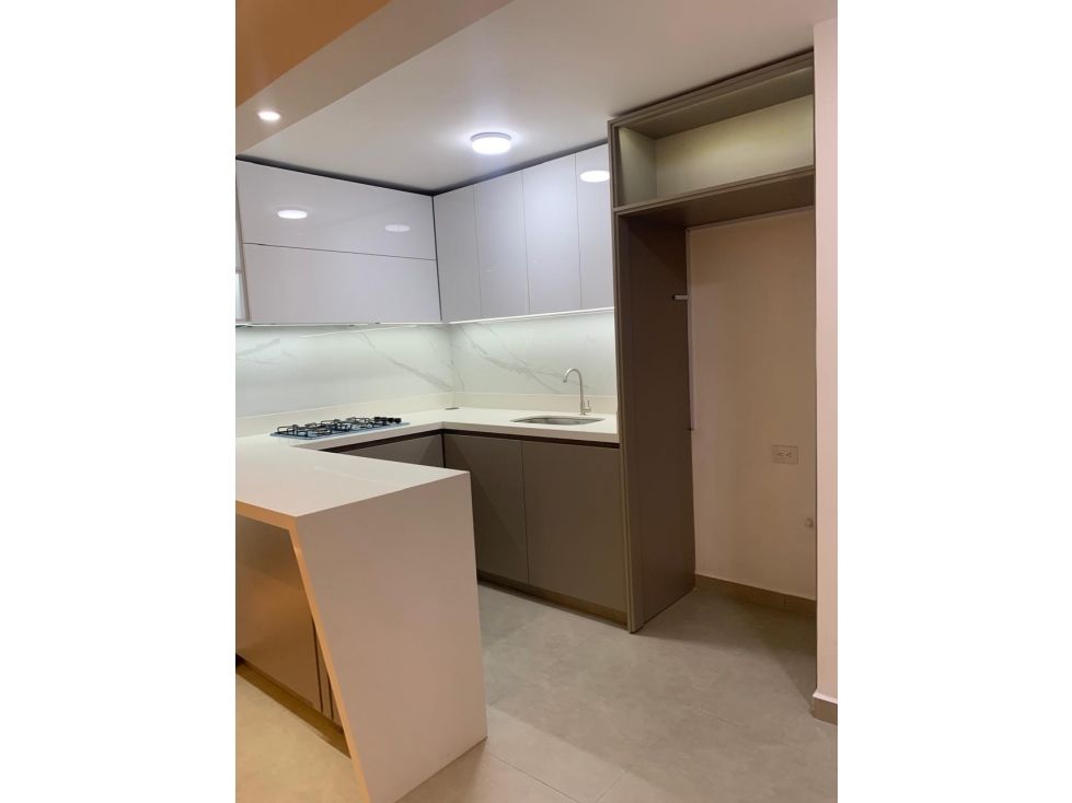 Apartamento en arriendo Antioquia Medellín Campo Amor 82 m2 Habitaciones 2 Baños 2 Garajes 0 Precio $2500000