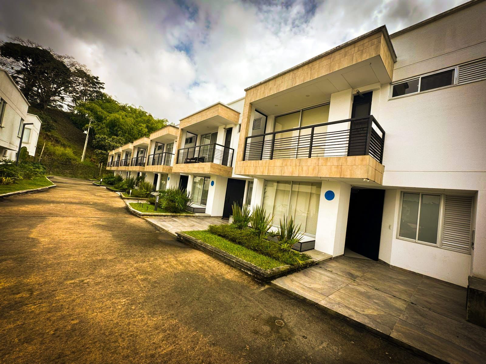 Casa en venta Risaralda Pereira Jardin De Velez Y Velez 197 m2 Habitaciones 5 Baños 3 Garajes 0 Precio $1200000000