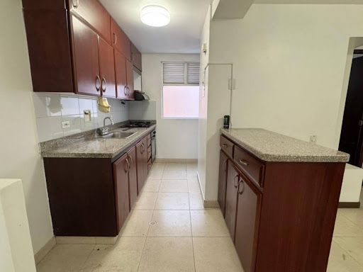Apartamento en arriendo Antioquia Medellín Cuarta Brigada 115 m2 Habitaciones 4 Baños 3 Garajes 1 Precio $3750000