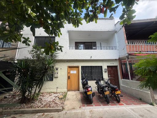 Casa en arriendo Antioquia Medellín Manila 200 m2 Habitaciones 4 Baños 2 Garajes 0 Precio $14000000