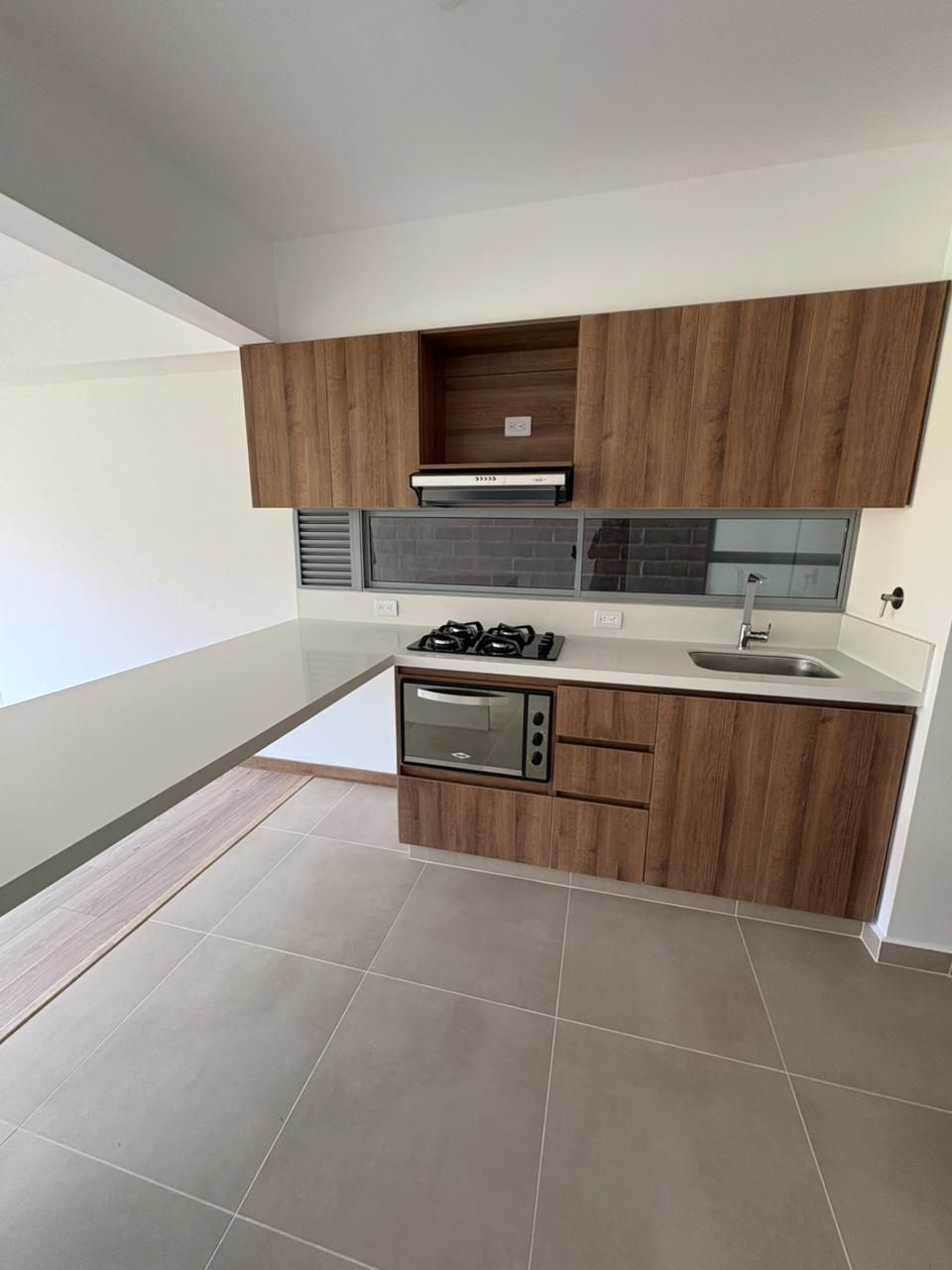Apartaestudio en venta Antioquia Sabaneta Tres Esquinas 49 m2 Habitaciones 1 Baños 2 Garajes 1 Precio $415000000