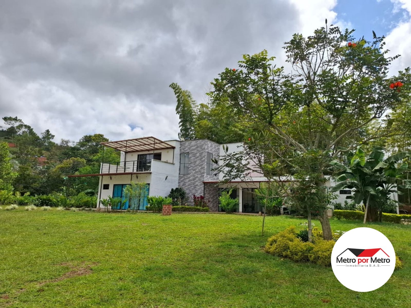 Finca en venta Valle Del Cauca Dagua Otros 400 m2 Habitaciones 4 Baños 5 Garajes 4 Precio $870000000