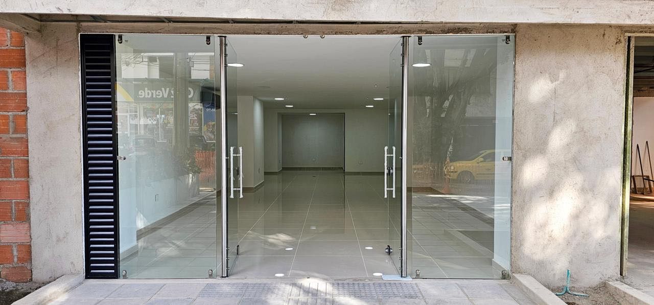 Local en venta Santander Bucaramanga Sotomayor 87 m2 Habitaciones 0 Baños 1 Garajes 2 Precio $850000000