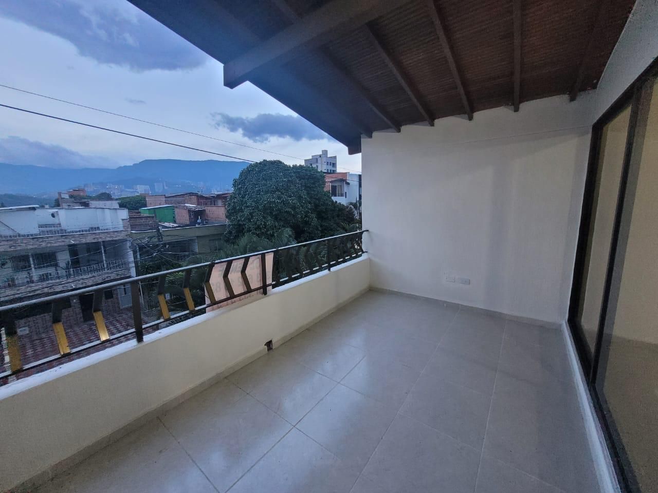 Casa en venta Antioquia Medellín Miravalle 119 m2 Habitaciones 3 Baños 3 Garajes 0 Precio $580000000
