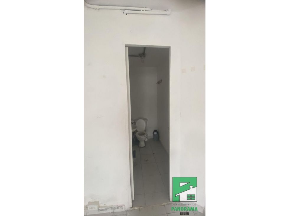 Local en arriendo Antioquia Medellín Rosales 32 m2 Habitaciones 0 Baños 1 Garajes 0 Precio $2100000