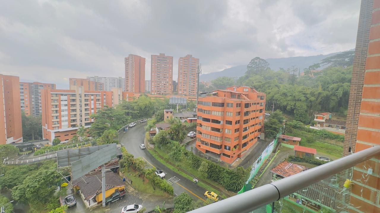 Apartamento en arriendo Antioquia Envigado Loma Del Atravesado 97 m2 Habitaciones 3 Baños 3 Garajes 1 Precio $6000000