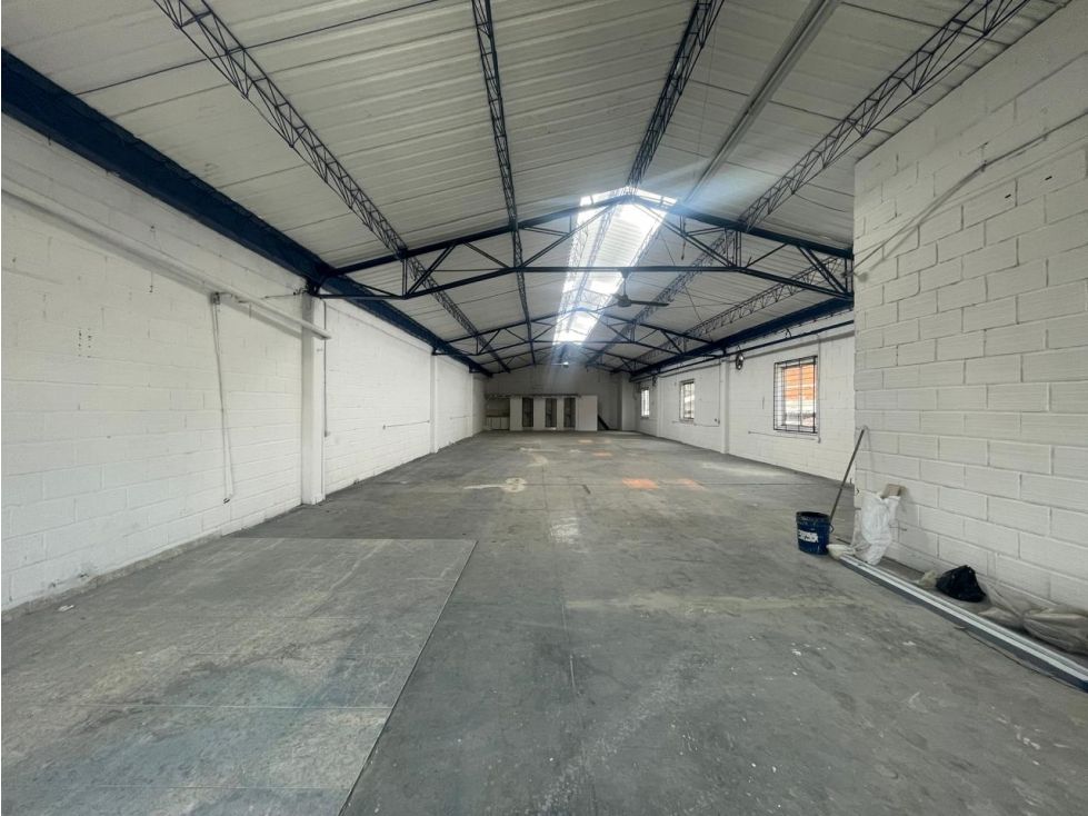 Bodega en venta Antioquia Itagüí Santa Maria Et Ii 317 m2 Habitaciones 0 Baños 5 Garajes 0 Precio $1200000000