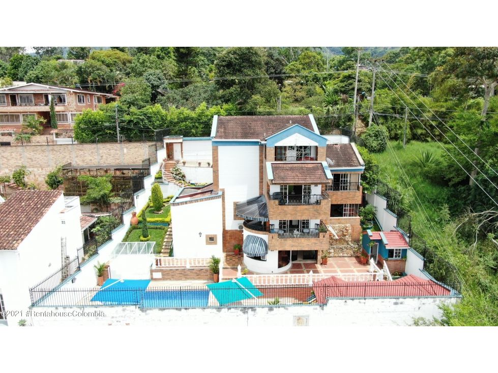 Casa en venta Santander Bucaramanga Lagos Del Cacique 700 m2 Habitaciones 6 Baños 7 Garajes 5 Precio $2500000000
