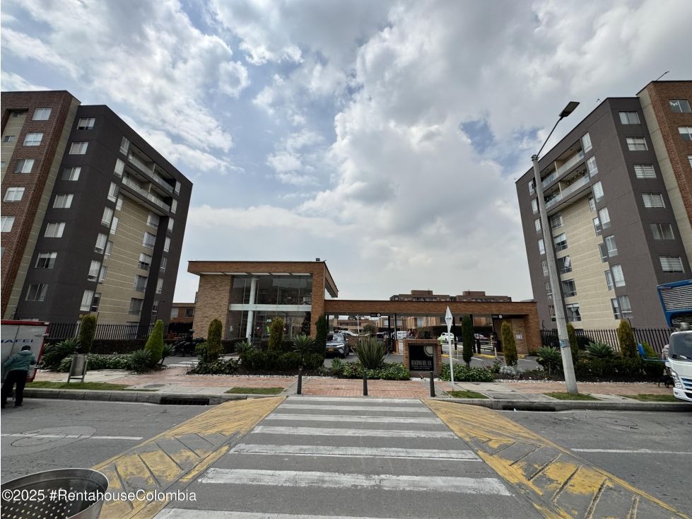 Casa en arriendo Cundinamarca Mosquera Cr Reserva Del Sol 157 m2 Habitaciones 3 Baños 4 Garajes 2 Precio $4553000