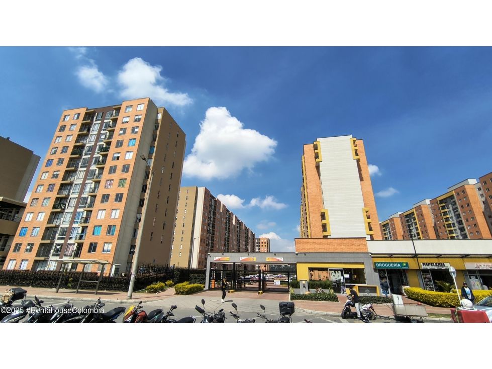 Apartamento en arriendo Cundinamarca Madrid Cr Zafiro - La Prosperidad 5710 m2 Habitaciones 3 Baños 2 Garajes 0 Precio $1167000