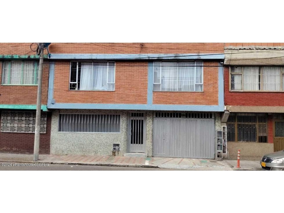 Casa en venta Cundinamarca Bogotá El Progreso 236 m2 Habitaciones 11 Baños 7 Garajes 1 Precio $1200000000