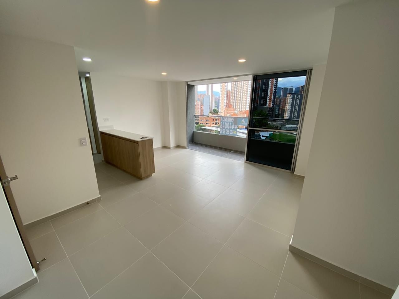 Apartamento en arriendo Antioquia Sabaneta Aves María 78 m2 Habitaciones 3 Baños 2 Garajes 1 Precio $3000000