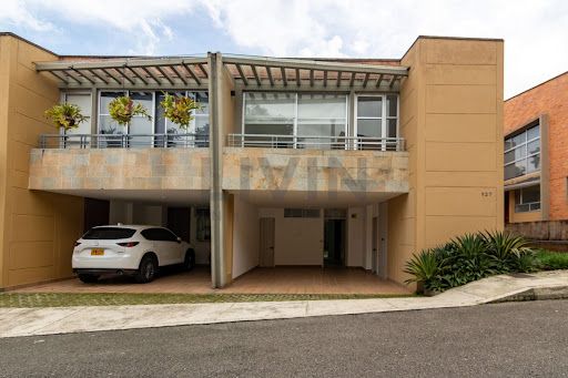 Casa en arriendo Antioquia Medellín Los Balsos No1 230 m2 Habitaciones 3 Baños 4 Garajes 2 Precio $13000000