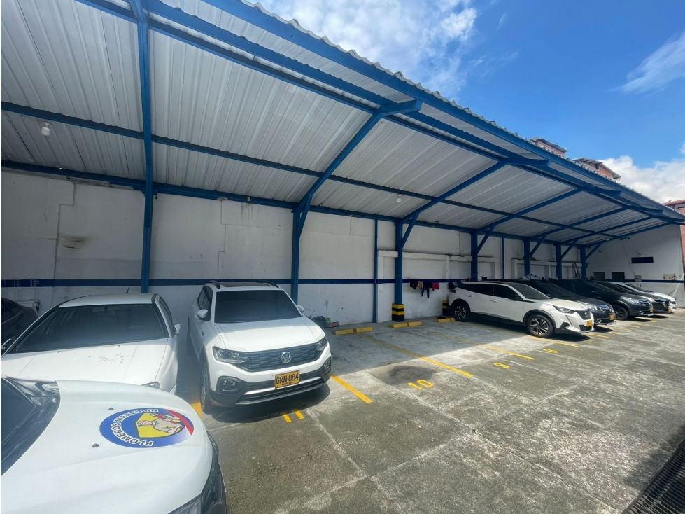 Lote en venta Antioquia Medellín San Bernardo 503 m2 Habitaciones 0 Baños 0 Garajes 14 Precio $1800000000