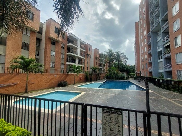 Apartamento en venta Valle Del Cauca Cali Lili 54 m2 Habitaciones 3 Baños 2 Garajes 1 Precio $210000000