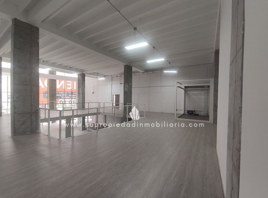 Local en arriendo Antioquia Medellín Carpinelo 1175 m2 Habitaciones 0 Baños 2 Garajes 10 Precio $75000000