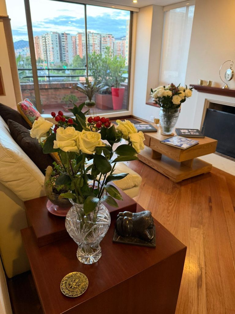 Apartamento en venta Cundinamarca Bogotá Foledo 220 m2 Habitaciones 3 Baños 5 Garajes 0 Precio $1575000000