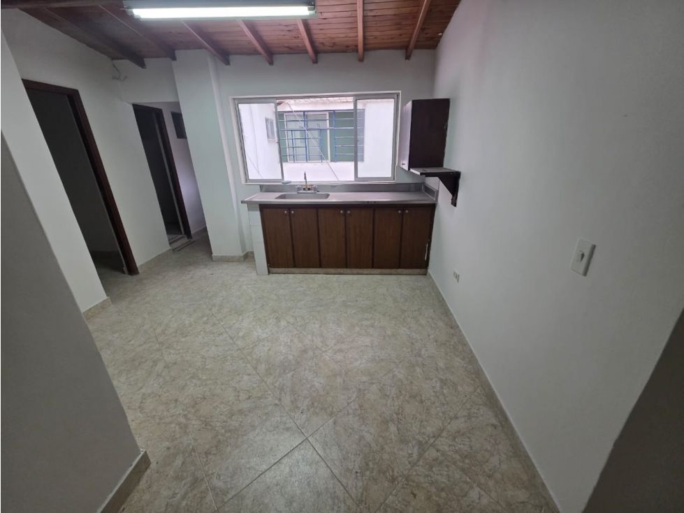 Casa en arriendo Antioquia Medellín La Floresta 300 m2 Habitaciones 7 Baños 4 Garajes 0 Precio $8500000