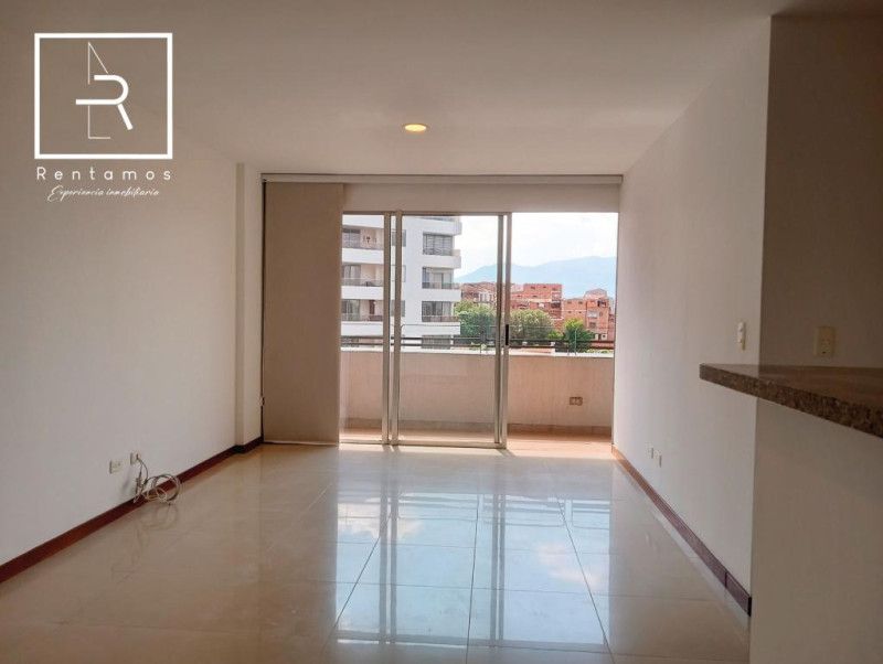 Apartamento en arriendo Antioquia Envigado El Esmeraldal 83 m2 Habitaciones 3 Baños 2 Garajes 2 Precio $4000000