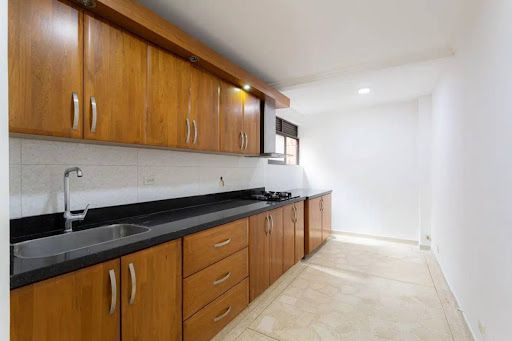 Apartamento en arriendo Antioquia Medellín La Floresta 202 m2 Habitaciones 3 Baños 3 Garajes 1 Precio $4500000