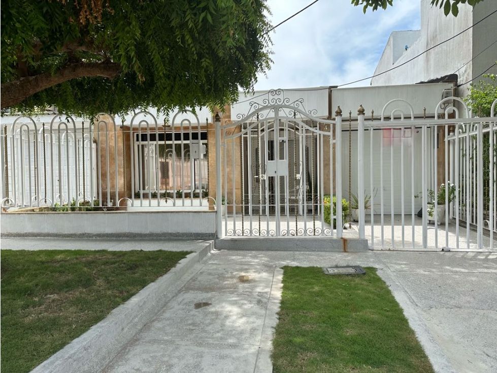 Casa en venta Atlántico Barranquilla Altos Del Prado 250 m2 Habitaciones 3 Baños 3 Garajes 2 Precio $650000000