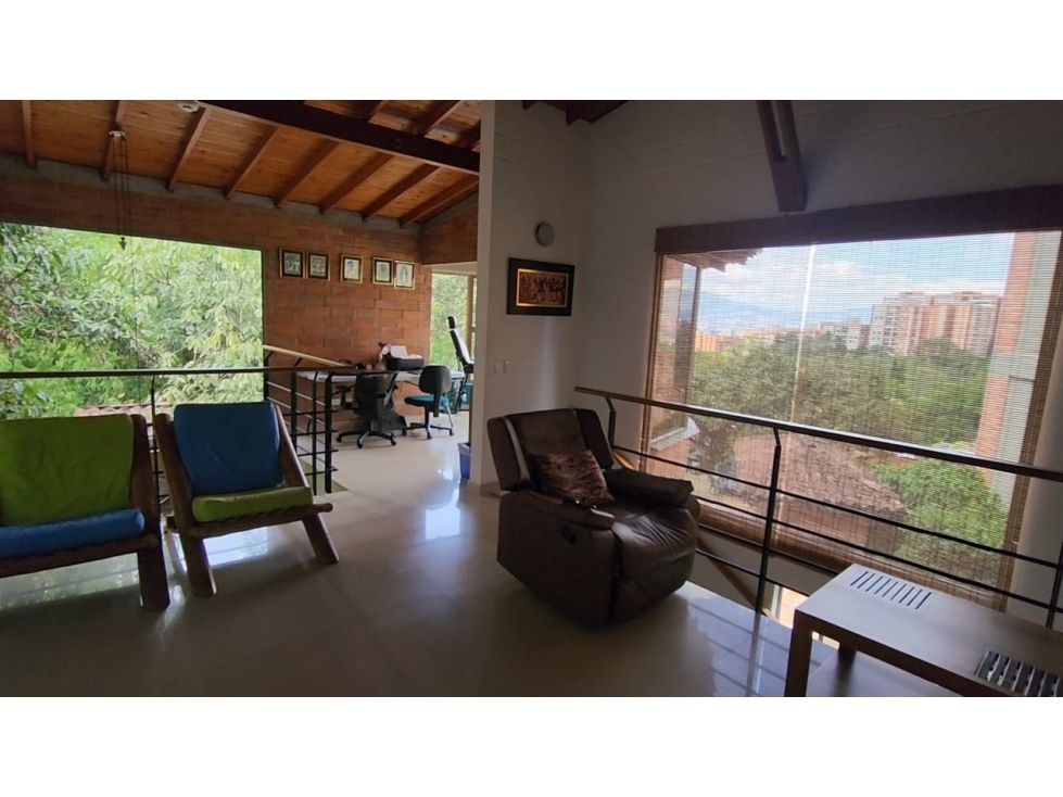 Casa Campestre en arriendo Antioquia Envigado Trianon 250 m2 Habitaciones 5 Baños 4 Garajes 8 Precio $15000000