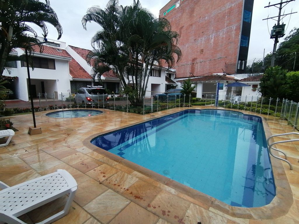Casa en venta Valle Del Cauca Cali El Ingenio 170 m2 Habitaciones 2 Baños 3 Garajes 2 Precio $670000000