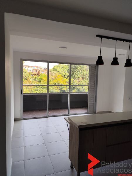 Apartamento en arriendo Antioquia Medellín La Colina 52 m2 Habitaciones 2 Baños 2 Garajes 1 Precio $2400000