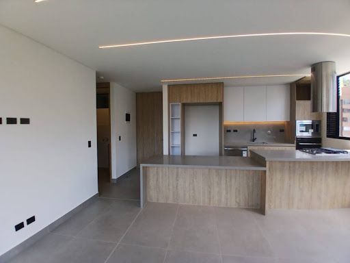 Apartamento en arriendo Antioquia Medellín La Linde 109 m2 Habitaciones 2 Baños 3 Garajes 1 Precio $8000000