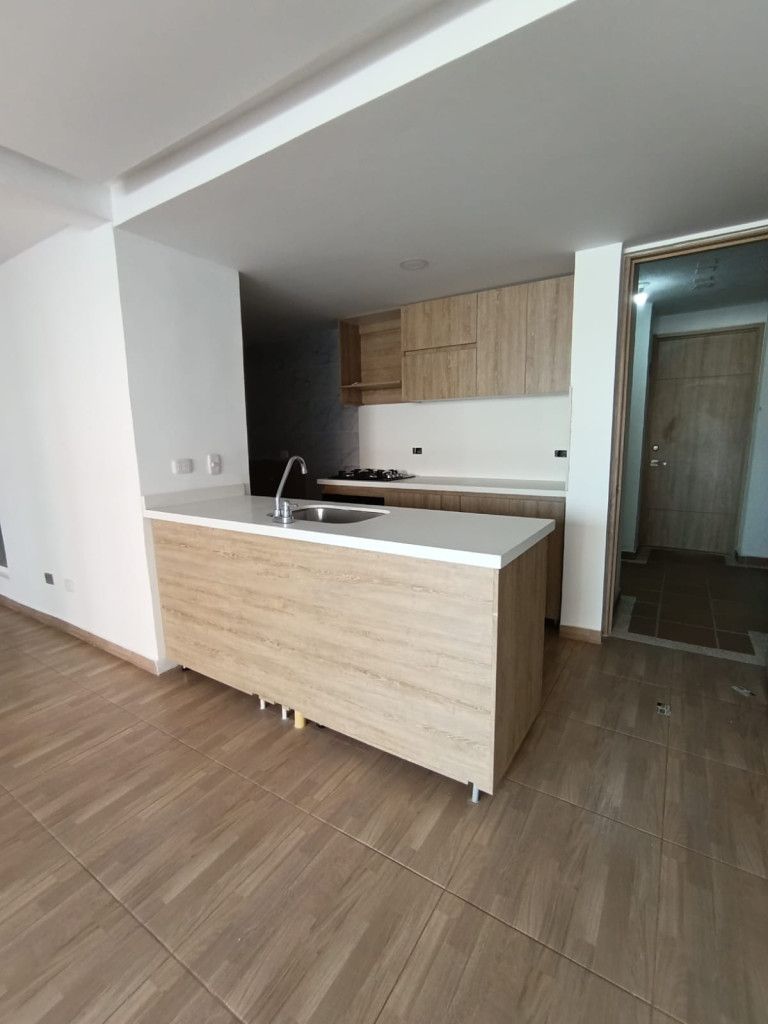 Apartamento en arriendo Valle Del Cauca Cali Conjunto Residencial Aguaclara 80 m2 Habitaciones 2 Baños 2 Garajes 1 Precio $1800000