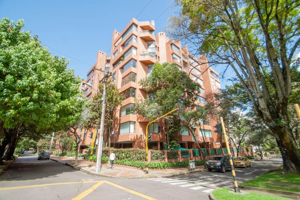 Apartamento en arriendo Cundinamarca Bogotá La Cabrera 353 m2 Habitaciones 3 Baños 4 Garajes 3 Precio $20750000