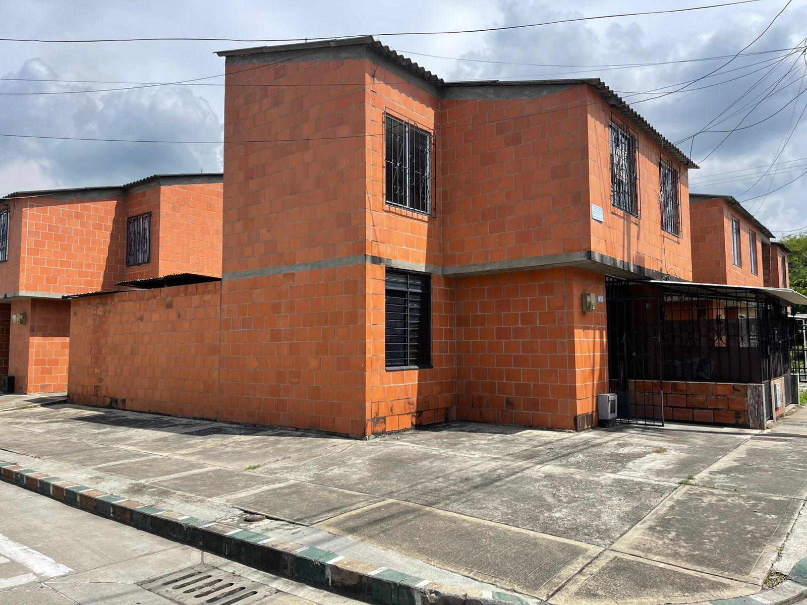 Casa en venta Valle Del Cauca Palmira Ub Molinos De Comfandi 110 m2 Habitaciones 2 Baños 1 Garajes 0 Precio $128000000