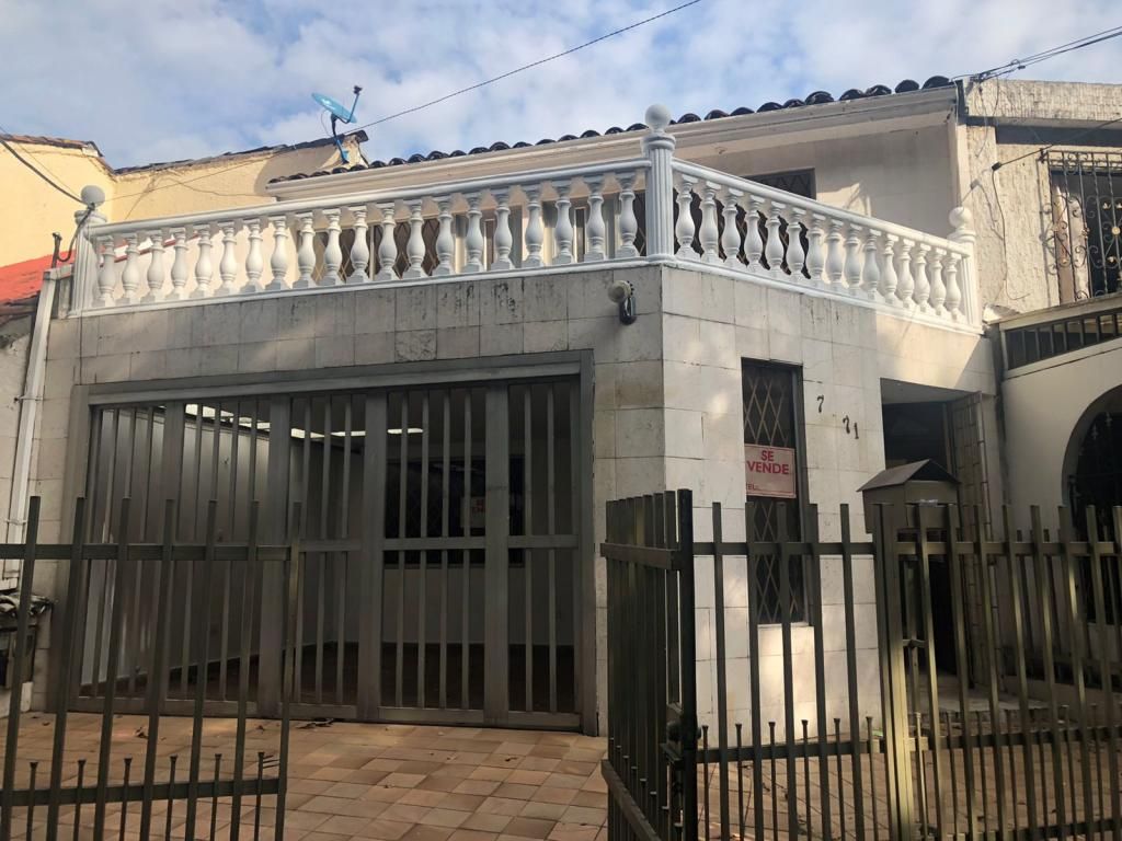 Casa en arriendo Valle Del Cauca Cali Nueva Tequendama 128 m2 Habitaciones 5 Baños 4 Garajes 0 Precio $2500000