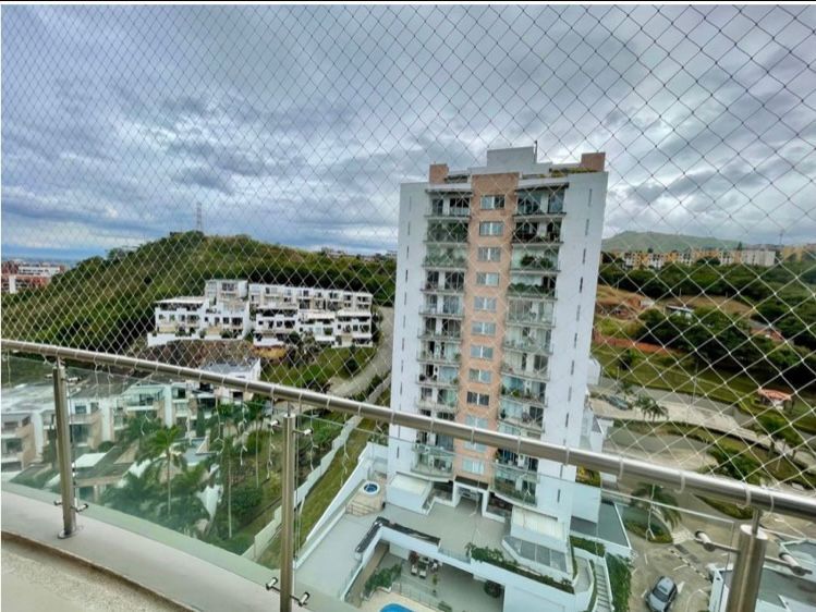 Apartamento en venta Valle Del Cauca Cali Aguacatal 215 m2 Habitaciones 3 Baños 4 Garajes 3 Precio $1400000000