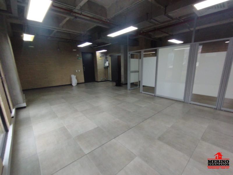 Oficina en arriendo Antioquia Medellín Guayabal 77 m2 Habitaciones 0 Baños 0 Garajes 2 Precio $6600000