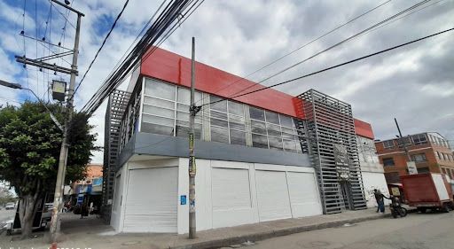 Local en arriendo Cundinamarca Madrid Zona Centro 140 m2 Habitaciones 0 Baños 2 Garajes 0 Precio $3500000