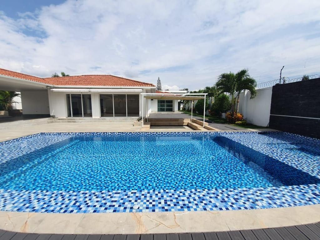 Casa en venta Valle Del Cauca Cali Parcelaciones Pance 1587 m2 Habitaciones 5 Baños 7 Garajes 5 Precio $3600000000