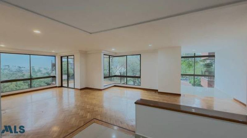 Apartamento en venta Antioquia Medellín Alejandria 195 m2 Habitaciones 3 Baños 2 Garajes 2 Precio $1100000000