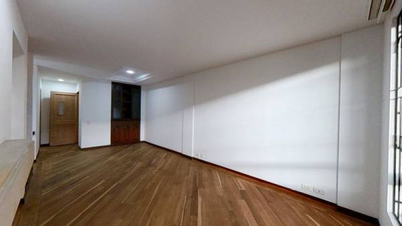 Casa en venta Cundinamarca Bogotá Capellanía 169 m2 Habitaciones 4 Baños 3 Garajes 2 Precio $738000000