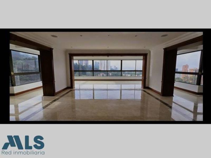 Apartamento en venta Antioquia Medellín Los Naranjos 425 m2 Habitaciones 4 Baños 4 Garajes 3 Precio $3000000000
