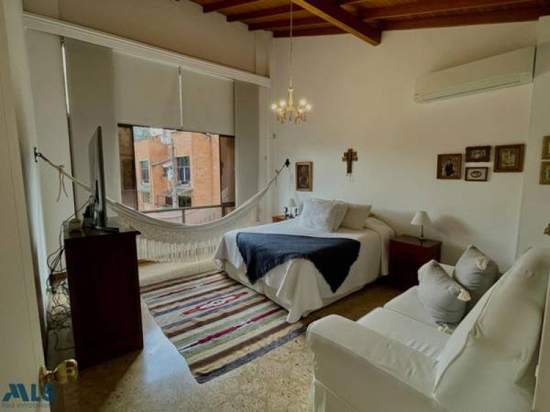 Casa en venta Antioquia Medellín Alejandria 283 m2 Habitaciones 3 Baños 3 Garajes 3 Precio $1600000000