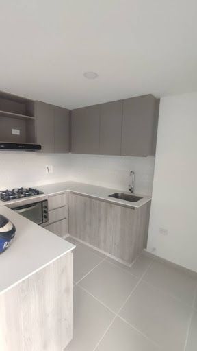 Apartamento en arriendo Antioquia Medellín Los Colores 90 m2 Habitaciones 3 Baños 2 Garajes 1 Precio $3900000