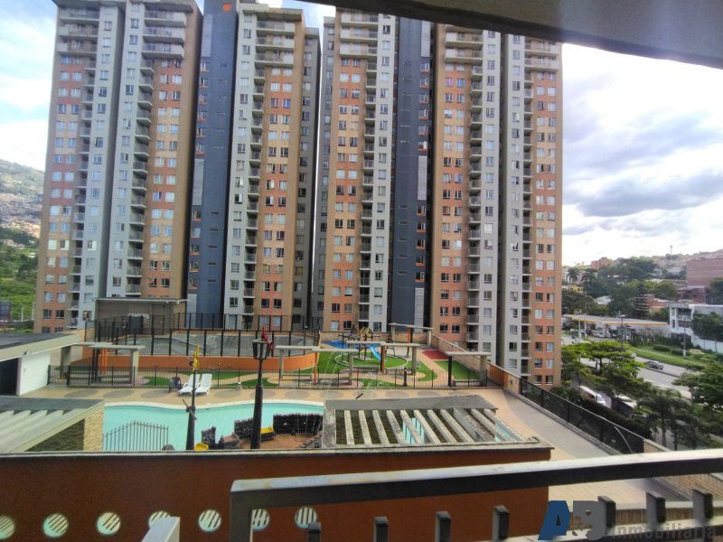 Apartamento en arriendo Antioquia Bello La Cabaña 71 m2 Habitaciones 3 Baños 2 Garajes 1 Precio $2200000
