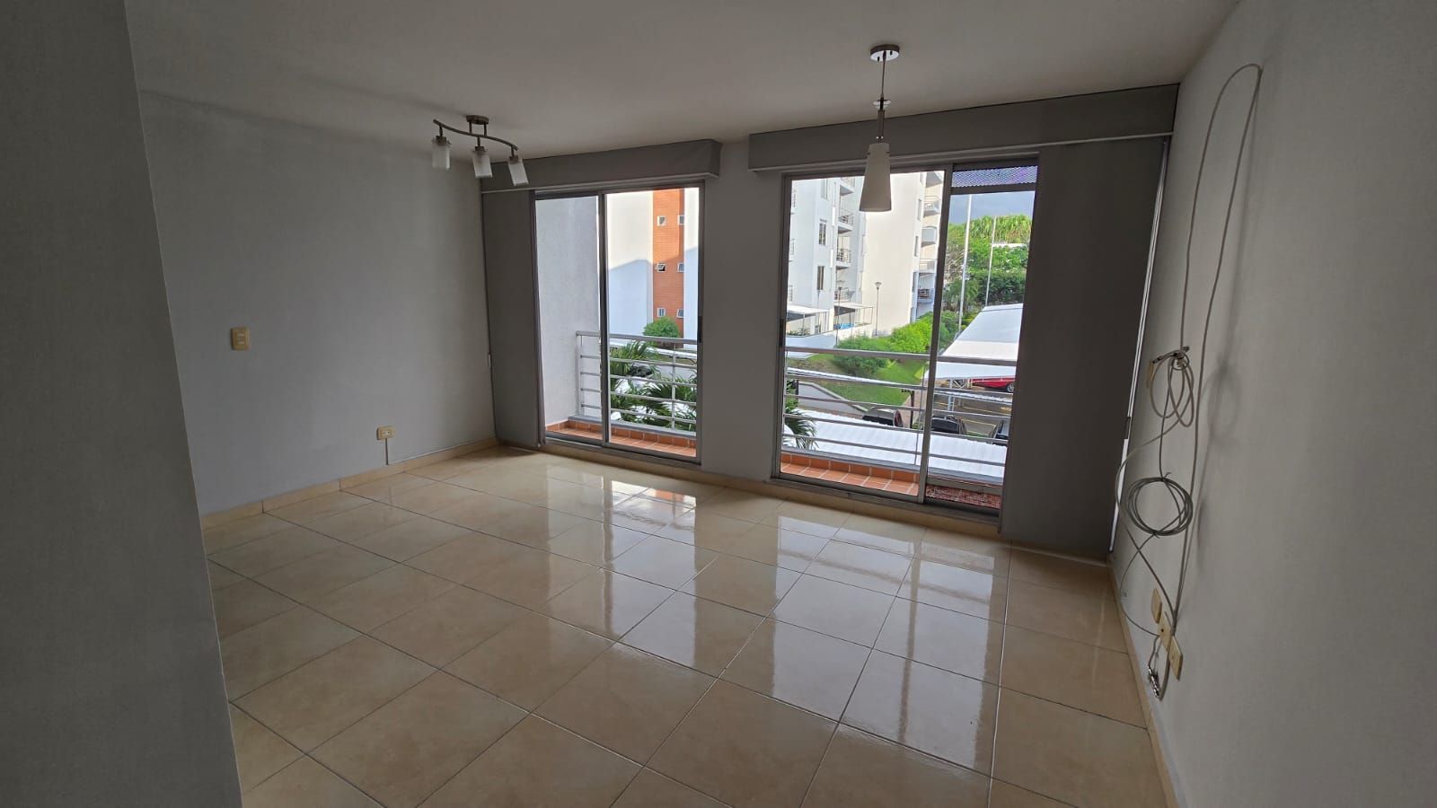 Apartamento en arriendo Risaralda Pereira Cr Obelisco De La Villa 80 m2 Habitaciones 3 Baños 2 Garajes 1 Precio $1900000