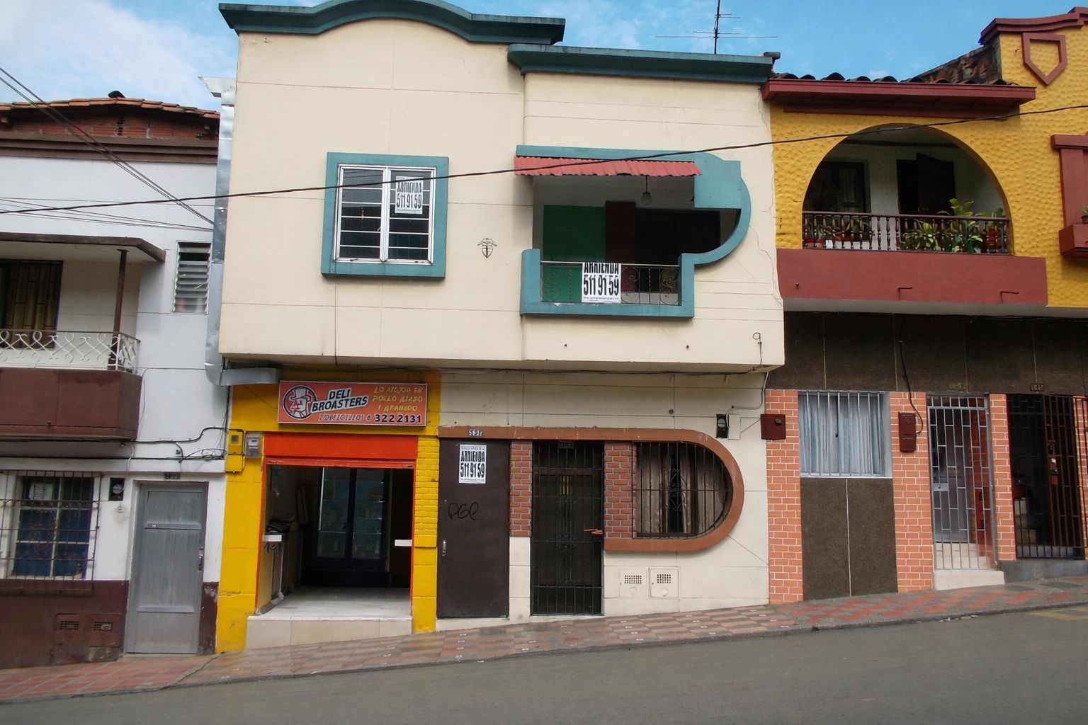 Casa en arriendo Antioquia Medellín Los Angeles 110 m2 Habitaciones 5 Baños 2 Garajes 0 Precio $2000000