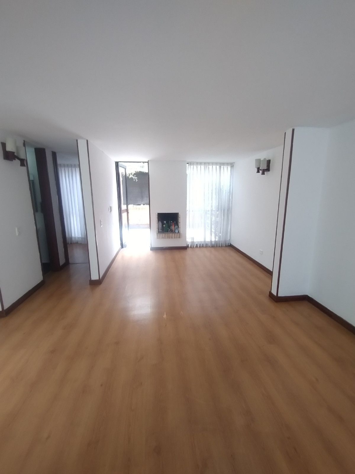 Casa en arriendo Cundinamarca Tenjo Tenjo 82 m2 Habitaciones 3 Baños 2 Garajes 1 Precio $2000000