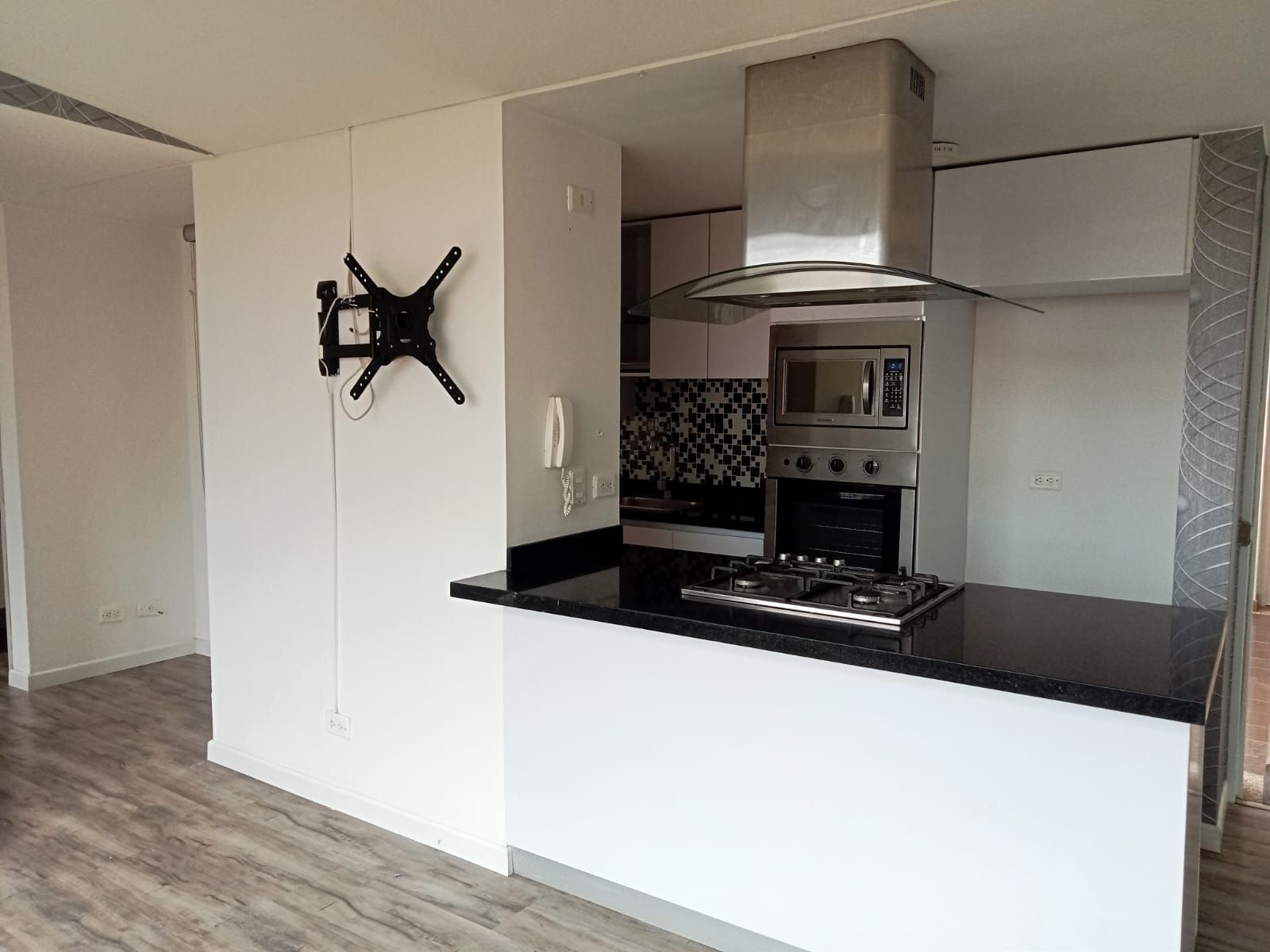 Apartamento en arriendo Cundinamarca Madrid Cr El Huerto 56 m2 Habitaciones 3 Baños 2 Garajes 0 Precio $1350000