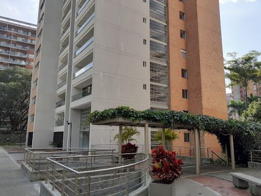 Apartaestudio en arriendo Antioquia Medellín Los Balsos No2 55 m2 Habitaciones 1 Baños 2 Garajes 1 Precio $3800000